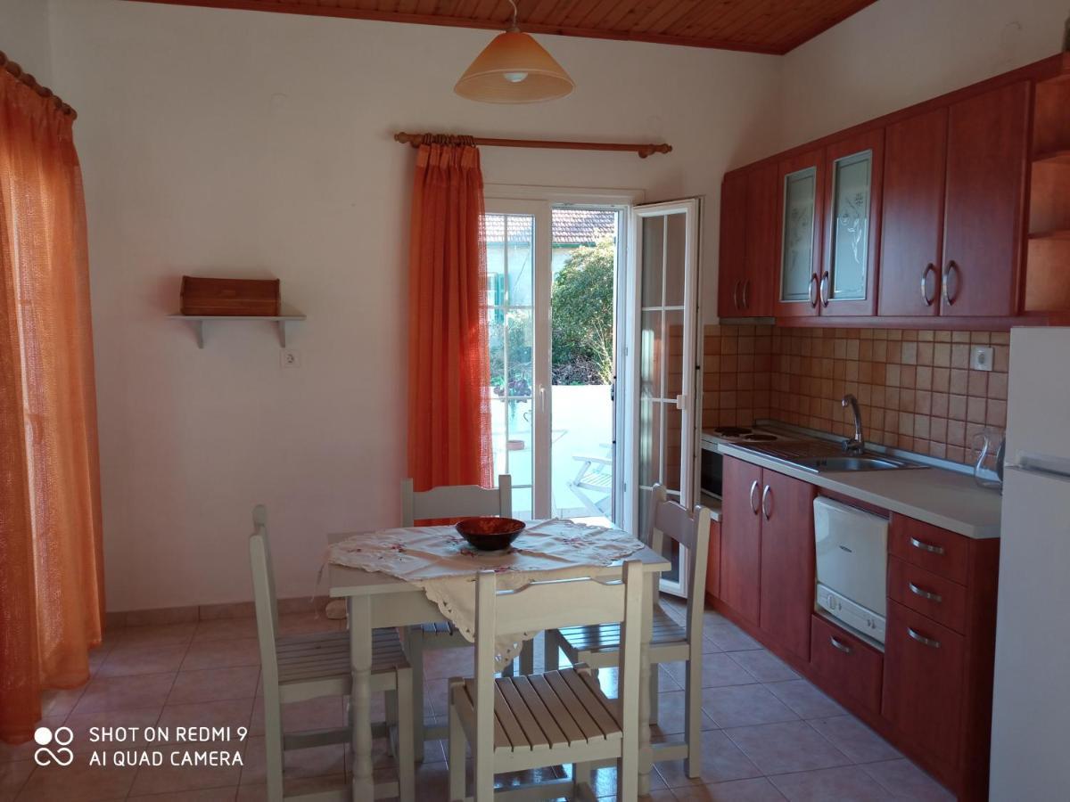 Soustas Apartments Longos  Luaran gambar
