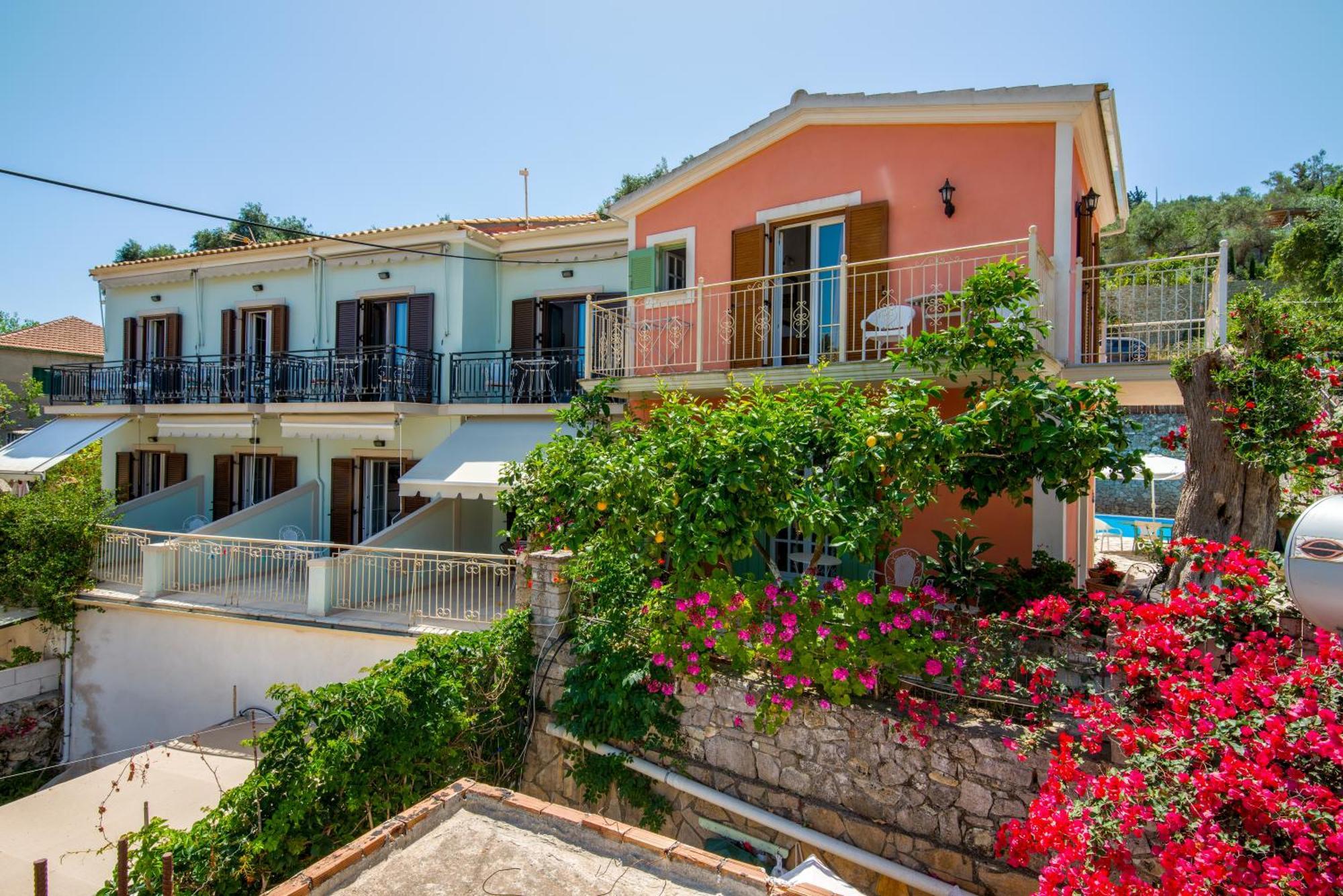 Soustas Apartments Longos  Luaran gambar