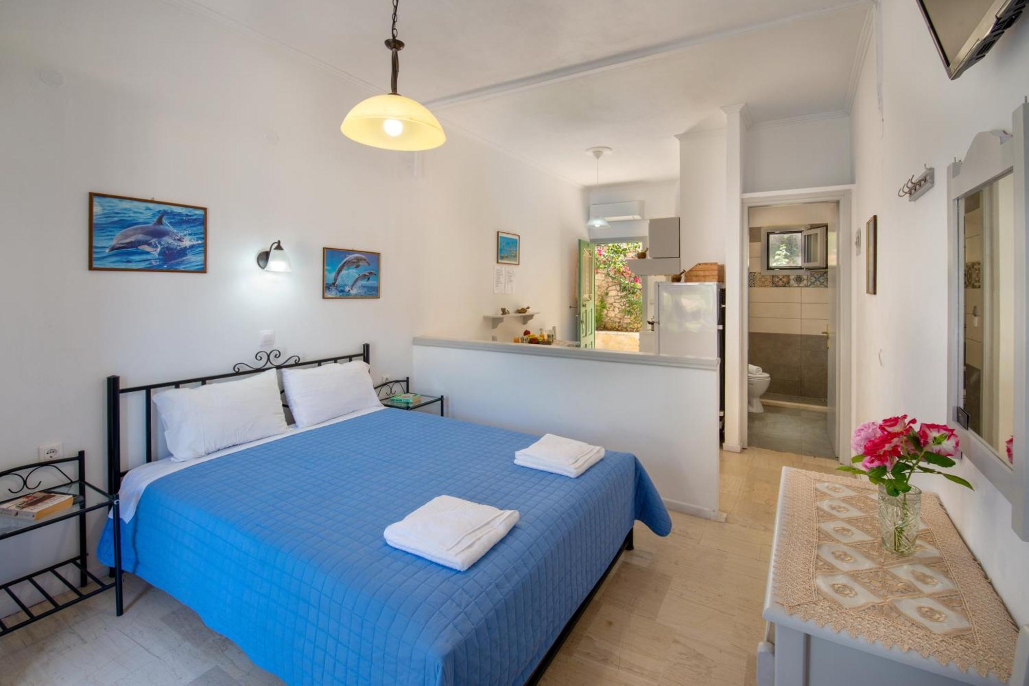 Soustas Apartments Longos  Luaran gambar